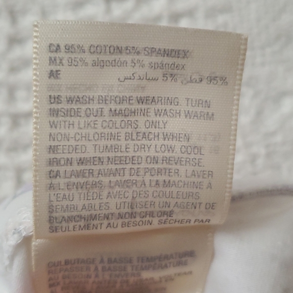 First Impressions baby girl outfit - Picture 9 of 9